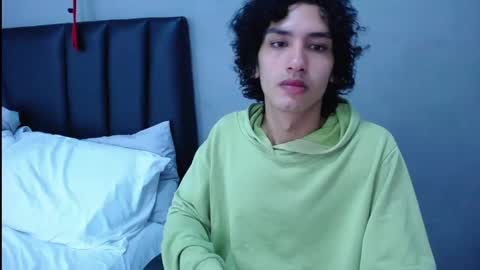 Snapshot of tayronx33 chatting on 23, 9, 2025 Tayron online show from 23, 9, 2025