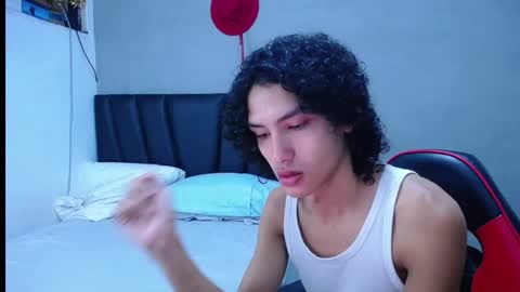 Tayron online show from 11, 11, 2025