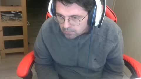 Snapshot of tchecky2 chatting on 19, 2, 2025 tchecky2 online show from 19, 2, 2025