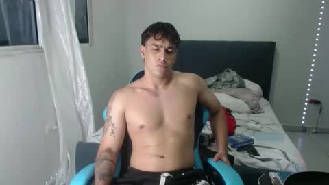 Snapshot of team23hot0 chatting on 23, 9, 2025 team23hot0 online show from 23, 9, 2025