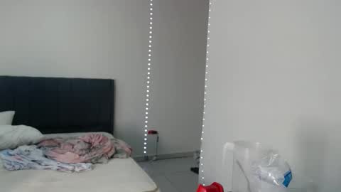 Snapshot of team23hot0 chatting on 24, 9, 2025 team23hot0 online show from 24, 9, 2025