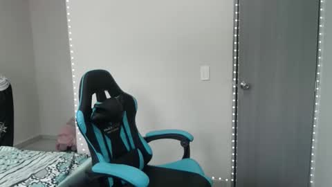 Snapshot of team23hot0 chatting on 1, 10, 2025 team23hot0 online show from 1, 10, 2025