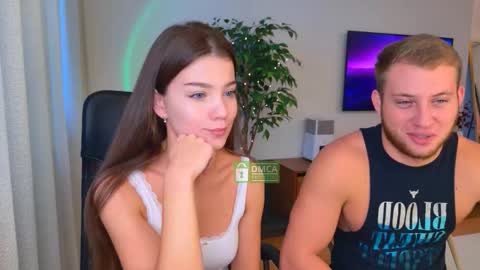 Snapshot of team2fit chatting on 5, 10, 2025 team2fit online show from 5, 10, 2025