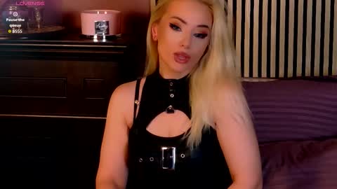 teasingjulianna online show from 25, 10, 2025