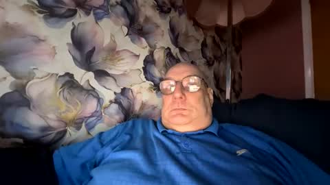 Mark online show from 8, 2, 2026