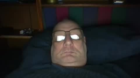 Snapshot of tebb61 chatting on 8, 5, 2026 Mark online show from 8, 5, 2026