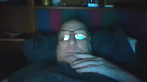 Snapshot of tebb61 chatting on 1, 6, 2026 Mark online show from 1, 6, 2026