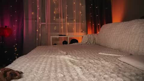 Mary     X TechnoElfff  INST    fansly kissmary online show from 27, 11, 2025