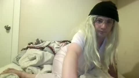 Snapshot of teepz97 chatting on 14, 6, 2026 teepz97 online show from 14, 6, 2026