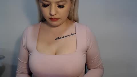 Teeyara  online show from 5, 1, 2026