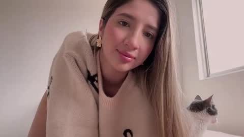 Amy No penetration Virgiin giirl online show from 19, 9, 2025