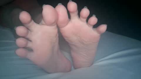 Viv West online show from 8, 11, 2025