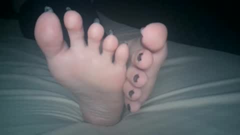 Viv West online show from 19, 12, 2025