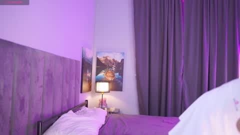 Tella online show from 8, 11, 2025