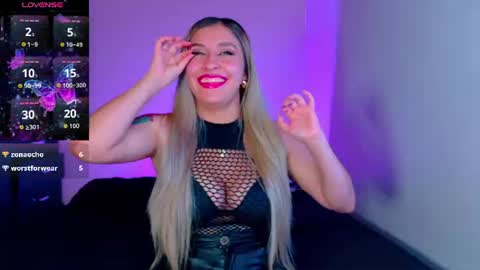Snapshot of temptationsweet__ chatting on 19, 6, 2026 Sara online show from 19, 6, 2026