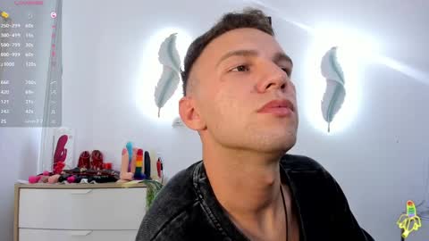 Snapshot of temptationtwink chatting on 20, 5, 2026 Andy aka TEMPTATIONTWINK online show from 20, 5, 2026
