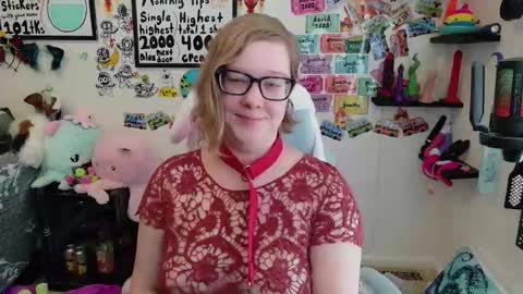 Pixie and Tentacle Overlord online show from 11, 3, 2026