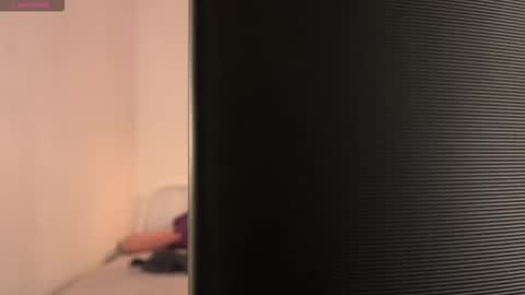 Snapshot of tender_babyy chatting on 11, 9, 2025 Sexy girl Li online show from 11, 9, 2025