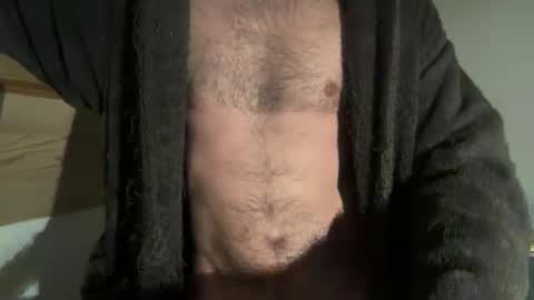 Snapshot of tender_joy_love chatting on 8, 1, 2025 tender_joy_love online show from 8, 1, 2025