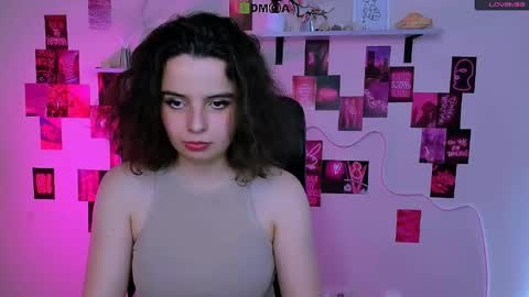 Snapshot of teresa_shy chatting on 17, 5, 2026 your love online show from 17, 5, 2026