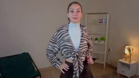 Snapshot of teressapizzi chatting on 4, 8, 2026 Emma online show from 4, 8, 2026