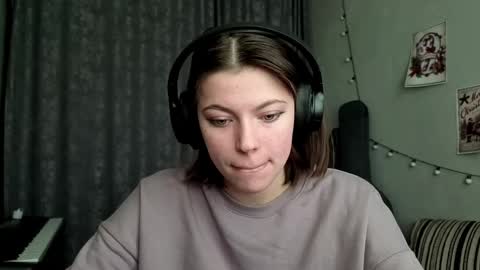 Anny Simpson online show from 11, 2, 2026