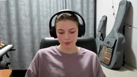 Snapshot of terranaufzinger chatting on 6, 5, 2026 Anny Simpson online show from 6, 5, 2026