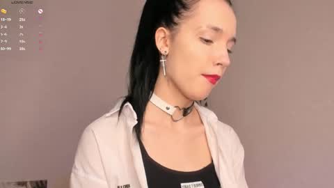 Caroline online show from 8, 6, 2026