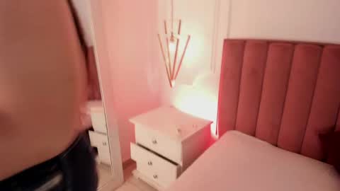 Snapshot of tessa_sinclaire chatting on 5, 6, 2026 TERESA online show from 5, 6, 2026