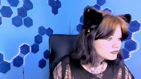 Snapshot of tessa_tea chatting on 8, 5, 2026 tessa_tea online show from 8, 5, 2026