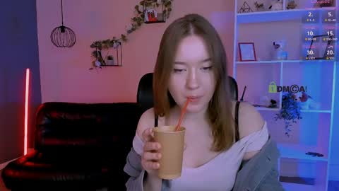 Snapshot of tessa_tea chatting on 9, 5, 2026 tessa_tea online show from 9, 5, 2026