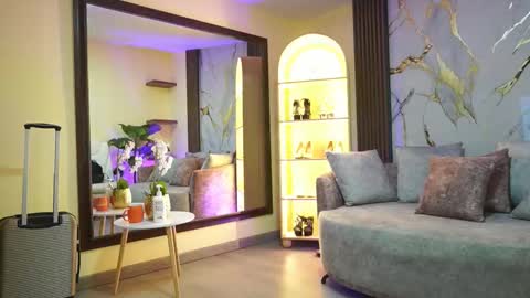 Tessa Fox online show from 25, 2, 2026