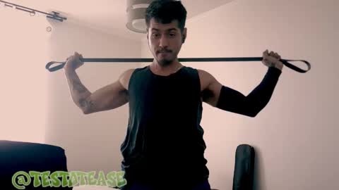 Snapshot of testotease chatting on 6, 10, 2025 Milo online show from 6, 10, 2025