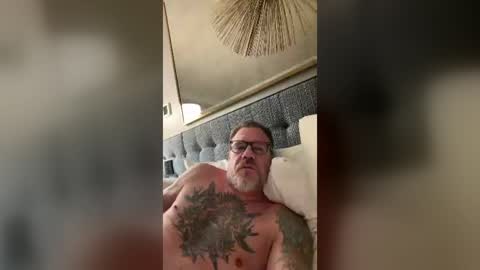 Snapshot of teturner chatting on 9, 8, 2026 UrZaddy online show from 9, 8, 2026