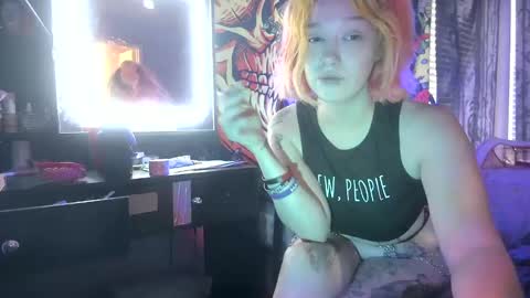 Snapshot of texaspregogrllll chatting on 18, 9, 2025 TEXASGIRLLLL online show from 18, 9, 2025