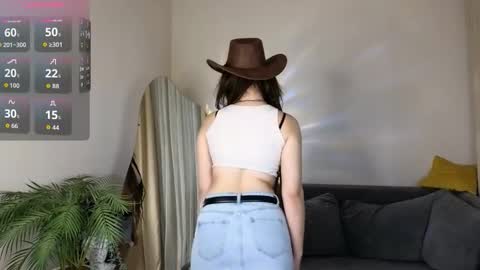 Snapshot of teyasoul chatting on 17, 11, 2025 Teya online show from 17, 11, 2025