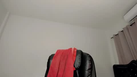 Snapshot of tgirl_luna69 chatting on 15, 5, 2026 Luna online show from 15, 5, 2026