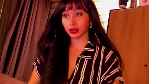 Snapshot of th3r3sa chatting on 4, 12, 2024 th3r3sa online show from 4, 12, 2024