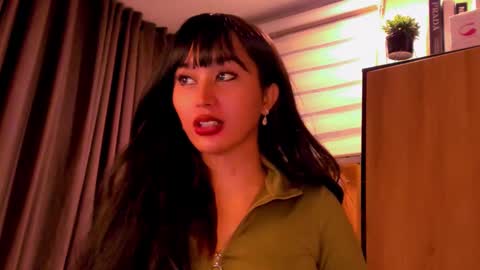 Snapshot of th3r3sa chatting on 10, 12, 2024 th3r3sa online show from 10, 12, 2024