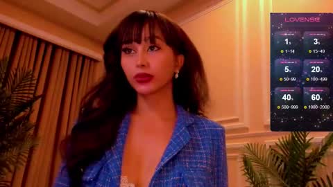 Snapshot of th3r3sa chatting on 5, 10, 2025 th3r3sa online show from 5, 10, 2025