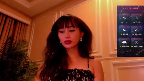 Snapshot of th3r3sa chatting on 9, 10, 2025 th3r3sa online show from 9, 10, 2025