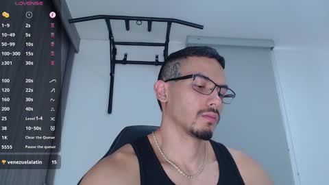 Snapshot of th_russ chatting on 9, 12, 2024 INSTAGRAM Th1rss online show from 9, 12, 2024