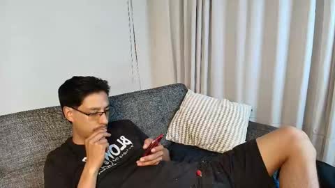 Snapshot of thaisadara24 chatting on 15, 5, 2026 T H A I S online show from 15, 5, 2026