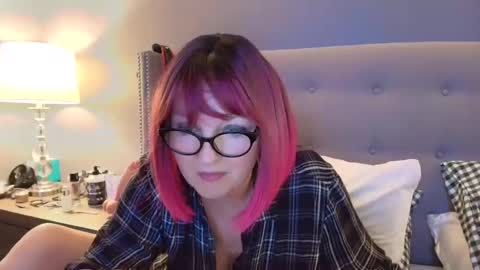 Thaleia Quinn online show from 13, 10, 2025