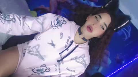 Thalia Girl online show from 19, 2, 2025