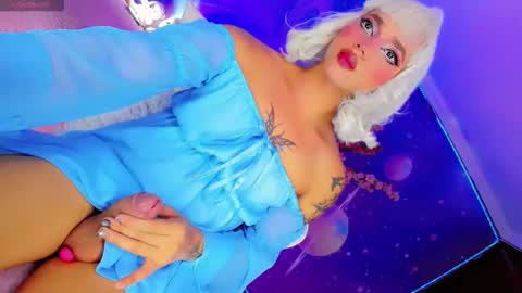 Thalia Girl online show from 11, 4, 2026