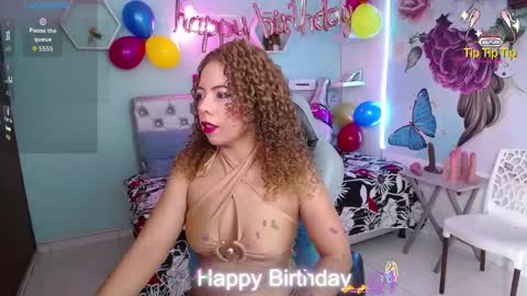Snapshot of thalia_mills19 chatting on 24, 5, 2026 Andrea online show from 24, 5, 2026