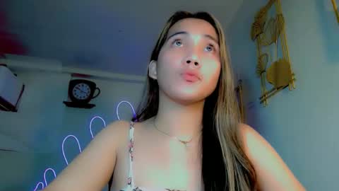 Snapshot of thalia_sunshine chatting on 15, 10, 2025 Thalia online show from 15, 10, 2025