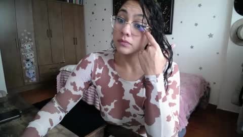    online show from 19, 4, 2026