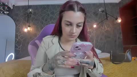 THALIRA ANGELS online show from 6, 8, 2026
